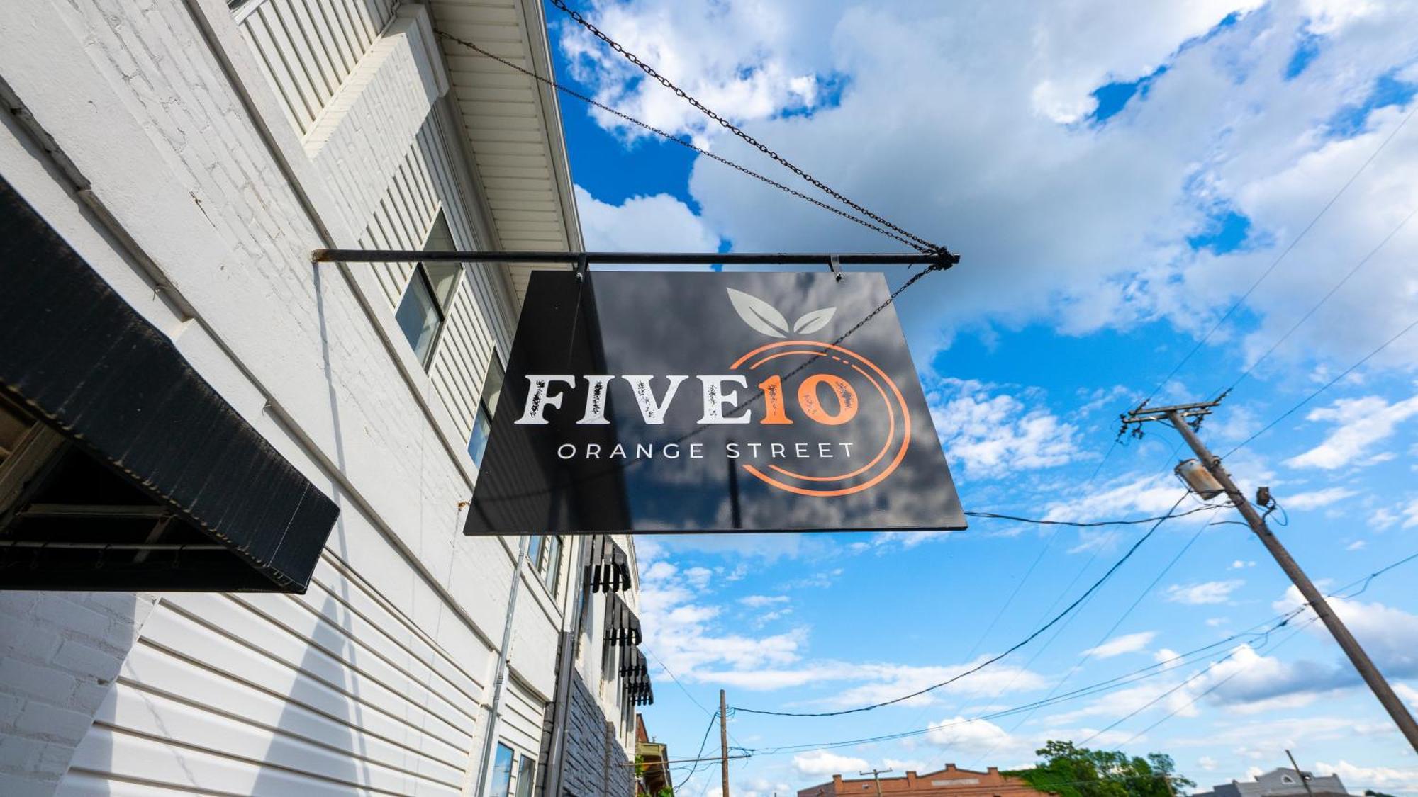 Five10 Orange Street Hotel - ホット・スプリングス エクステリア 写真